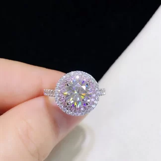 Customized S925 Silver Rhodium Plated 2ct D VVS Round Cut Moissanite Diamond Women Engagement Wedding Ring with GRA Certificate